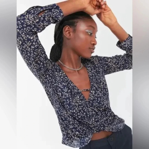 Urban Outfitters Mayfair Drapey Surplice Top Size Medium Navy - Picture 1 of 8